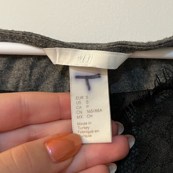 H&M gray tank top with black lace v neck - Picture 3 of 3